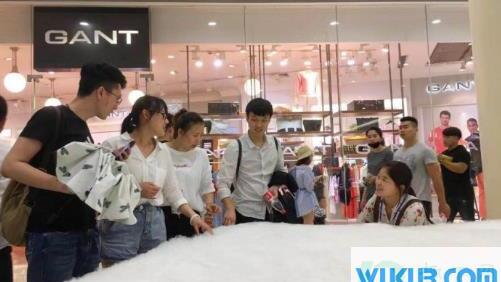 一床好的蚕丝被大概多少钱