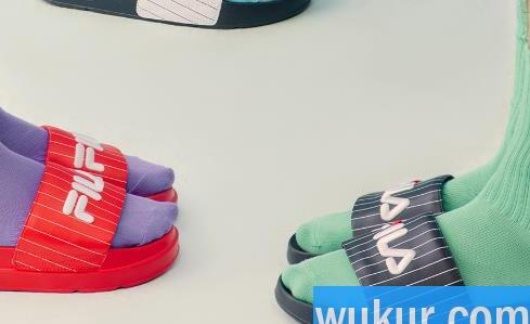 外穿拖鞋买大一码还是正好