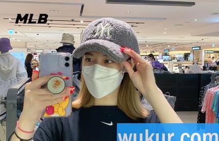 短发戴什么帽子好看