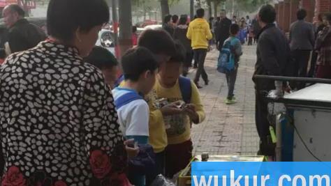 学校门口抽奖游戏属于犯法吗