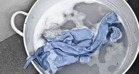 衣服泡一周不洗会怎样