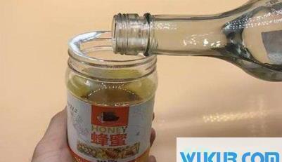如何用酒精辨别真假蜂蜜