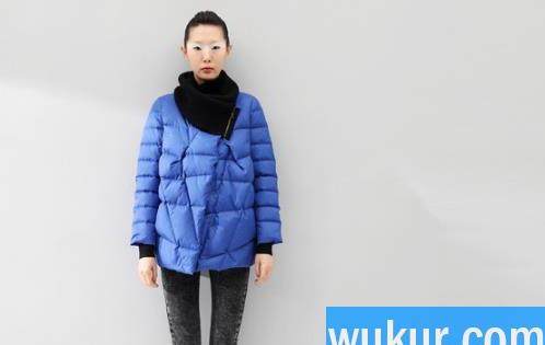 羽绒服充绒量150克暖和吗