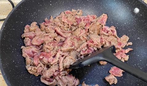 麦饭石不粘锅好用吗