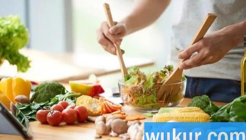 严格过午不食2个月瘦了真的假的